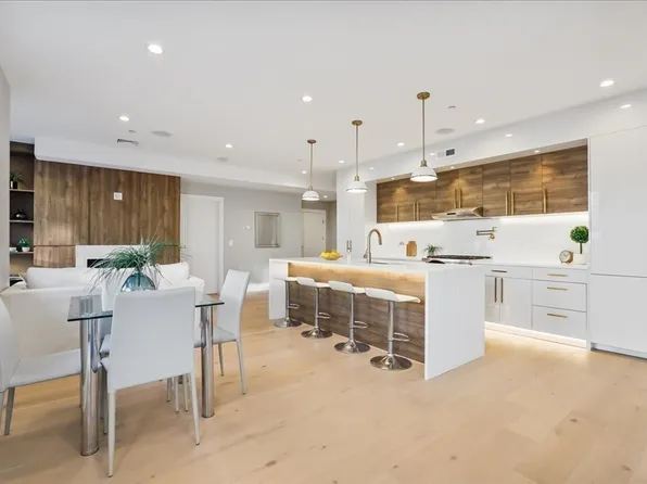 411 E 3rd St #B, Boston, MA 02127