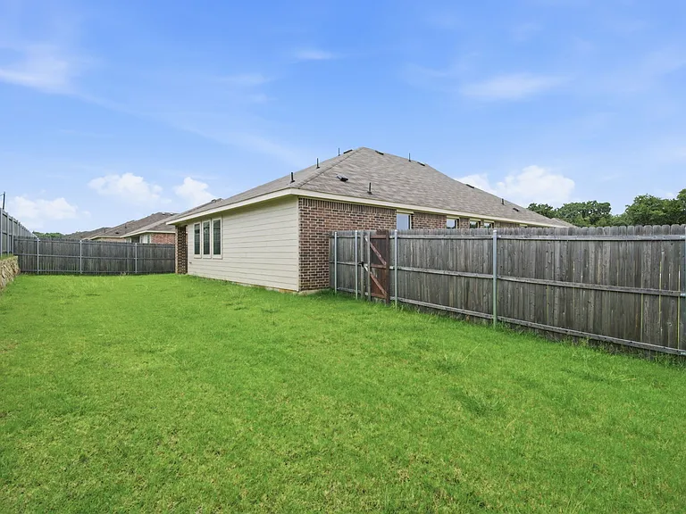 1312 Pistachio Dr — Photo 28