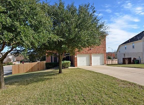 4th image of 2132 Faldo Ln