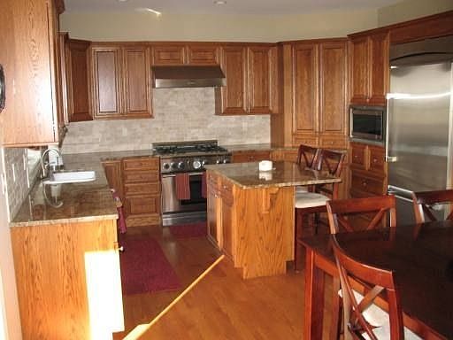 5th image of 2794 Sunset Ct NE