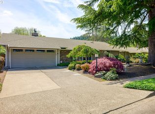 15590 SW Village Ln, Beaverton, OR 97007