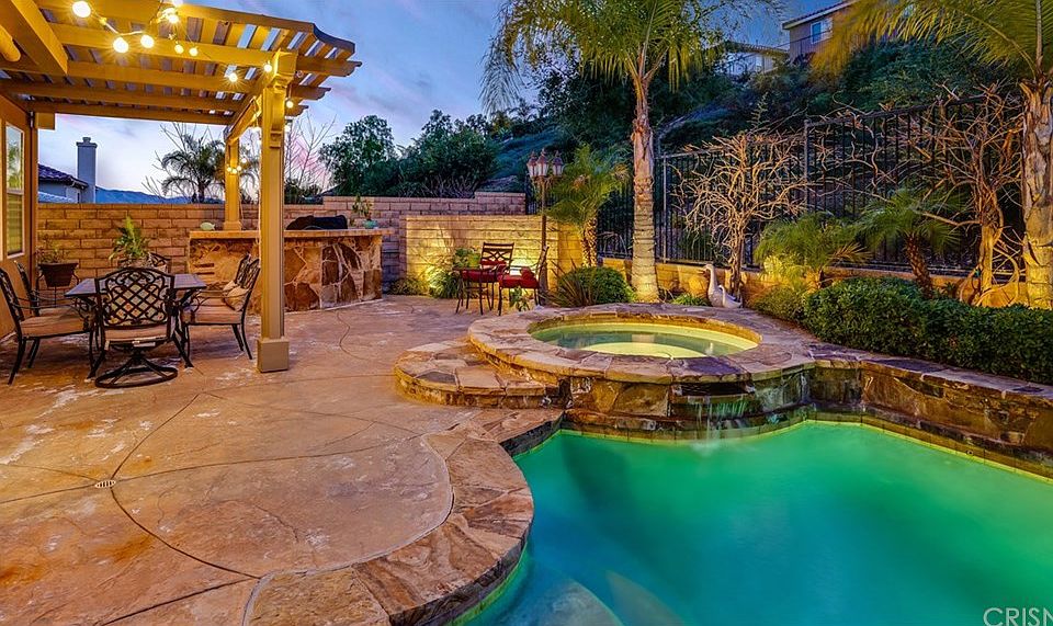 1st image of 28469 Redwood Canyon Pl