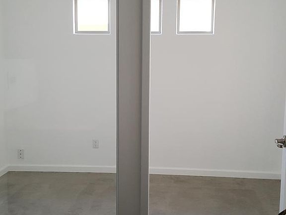 5th image of 5631 University Blvd SE