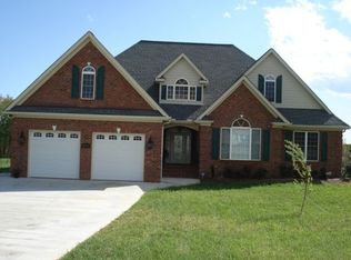 9010 Cook Farm Rd, Belews Creek, NC 27009