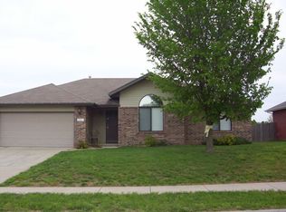 3530 S Leawood Ave, Springfield, MO 65807