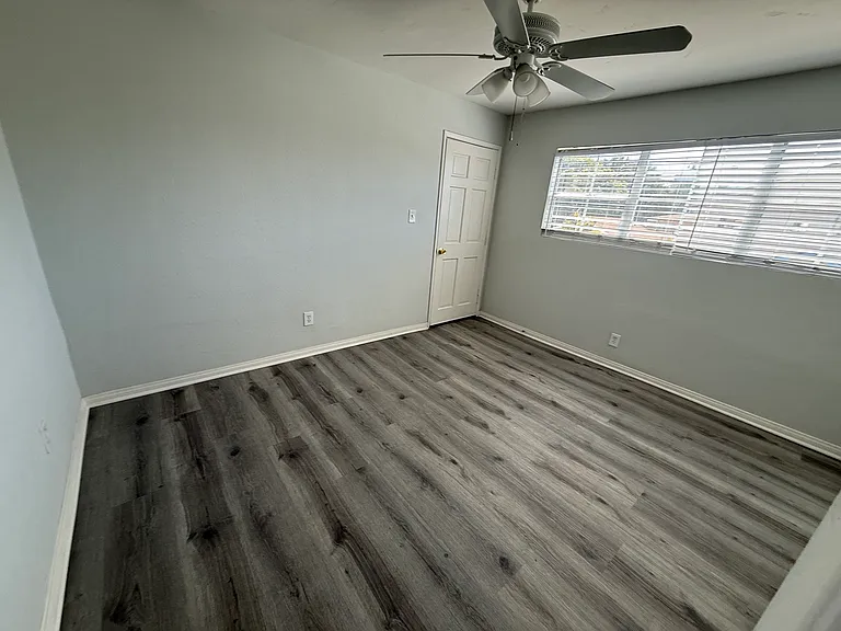 1032-1036 S Normandie Ave #9 — Photo 13