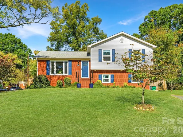 7148 Sherbourne Dr, Charlotte, NC 28210