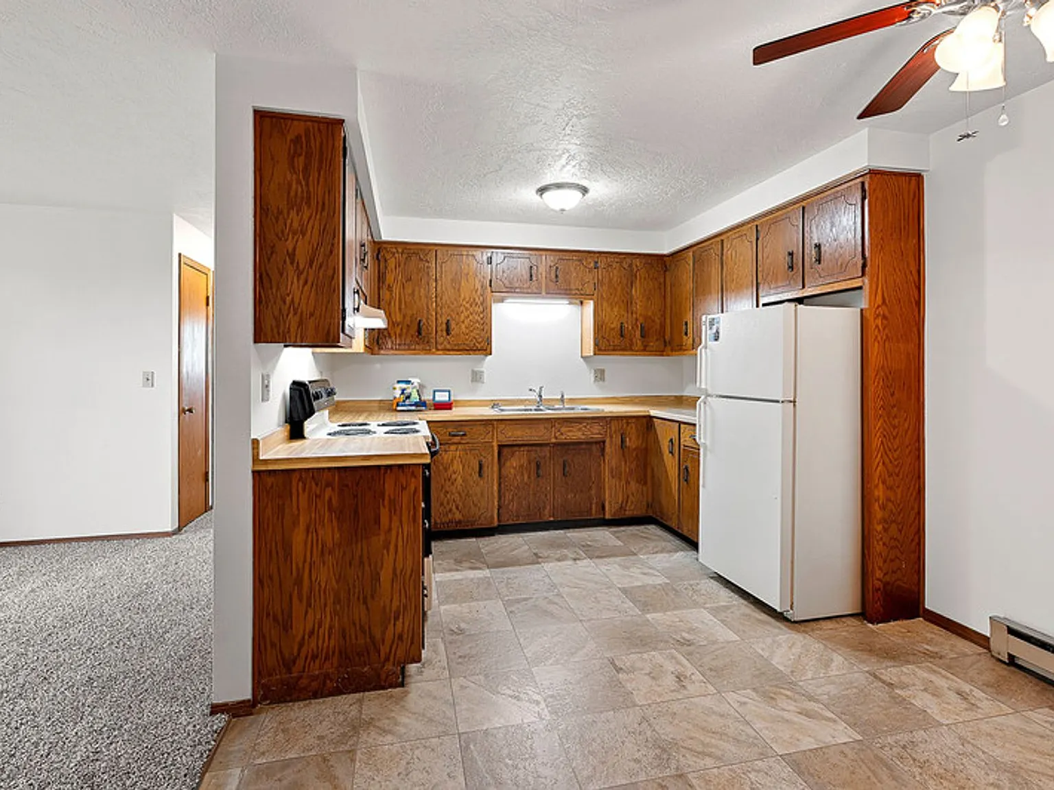 Washington Square Apartments — Photo 2