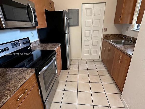4th image of 556 NW 114th Ave APT 201