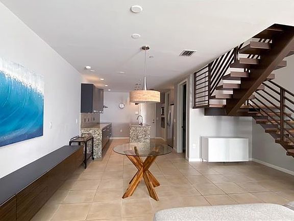 5th image of 1707 NE 5th Ct #1707