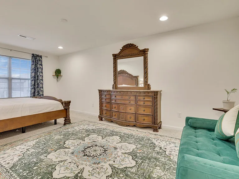 694 Dewmar Dr — Photo 37