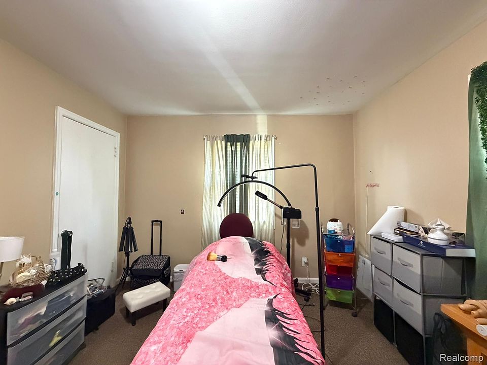 12072 Ashton Ave, photo 5