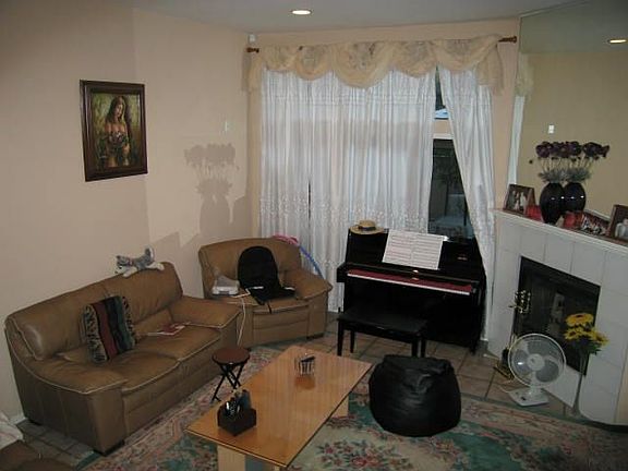 4th image of 18737 Hatteras St Unit 50