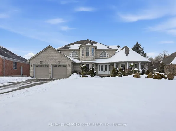 15 Royal York Ct, Brant, ON N0E 1K0