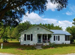 345 SE Red Cason Dr, Lulu, FL 32061