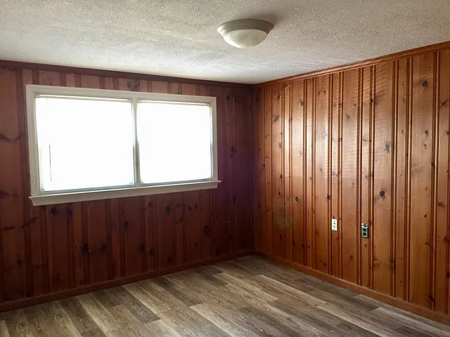 2621 Darby Dr — Photo 10