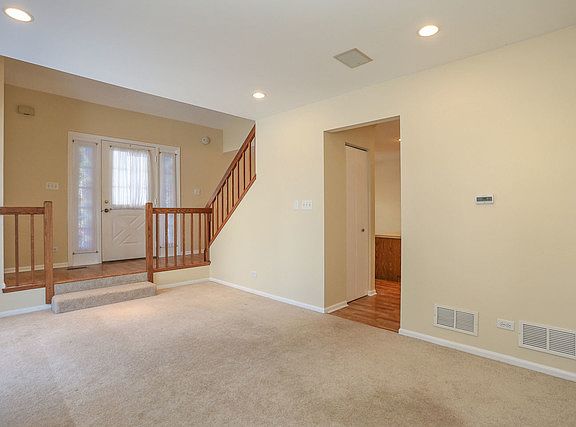 5th image of 2728 College Hill Cir