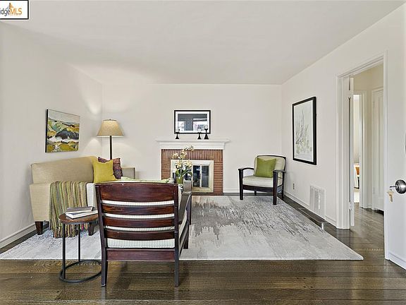 3rd image of 1825 Mendocino St