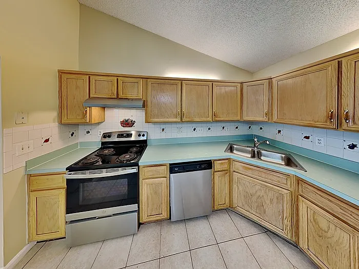 1883 Mackenzie Ct S — Photo 7
