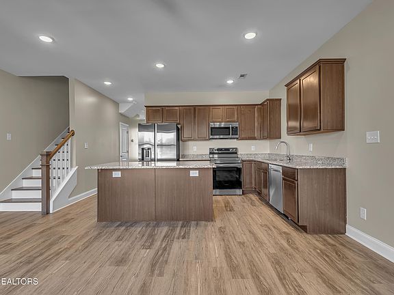 5th image of 4885 Ancient Glacier Ln
