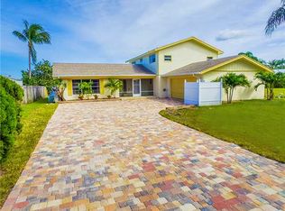 1519 SW Dyer Point Rd, Palm City, FL 34990