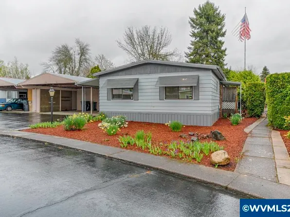 450 SE Lacreole Dr Unit 146, Dallas, OR 97338