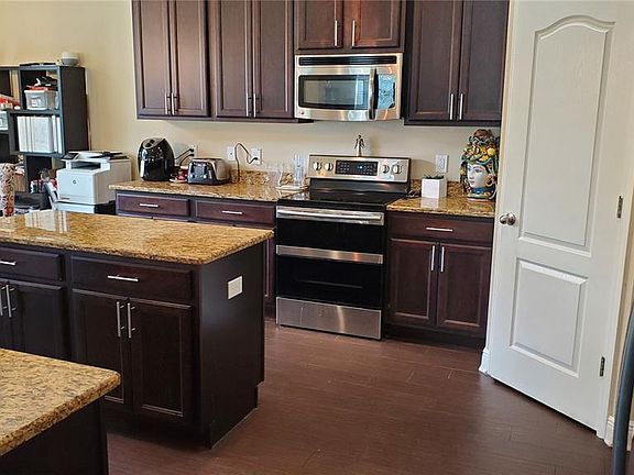 3rd image of 4606 W Ballast Point Blvd