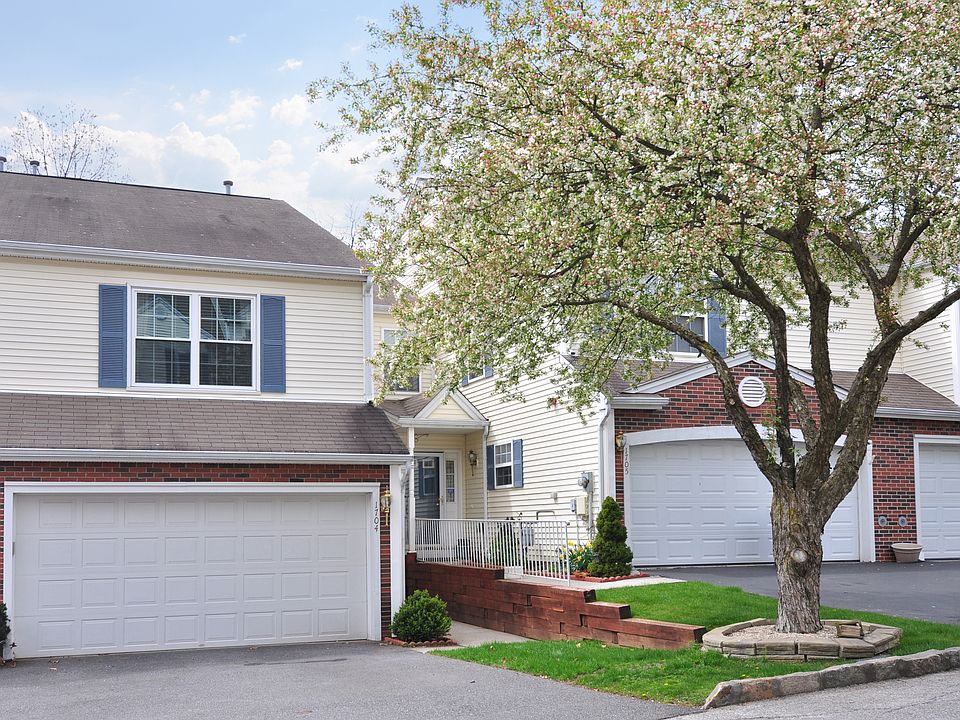 1st image of 1704 Dorset Dr