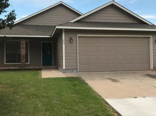 200 Stonewood Dr, Noble, OK 73068