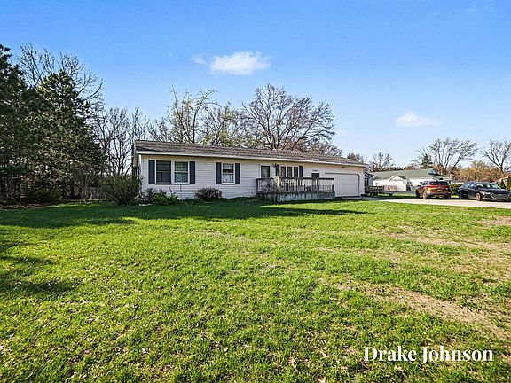 4th image of 2475 Holton Rd