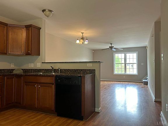 5th image of 1810 Broadway St Lot 11