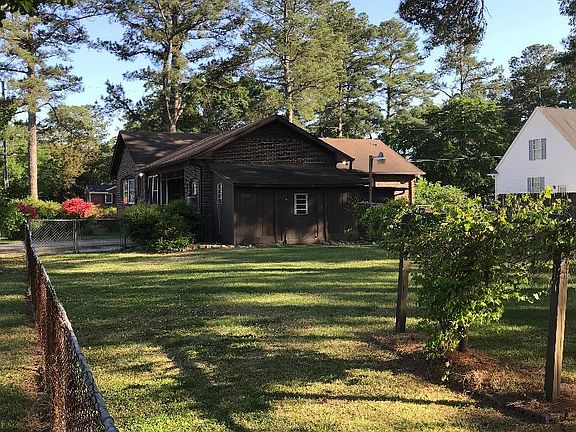 3rd image of 315 Green Dr