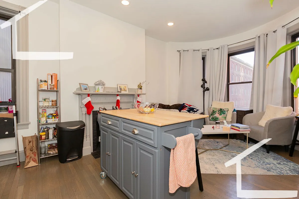 Building Photo - 11 Belvidere St #2C
