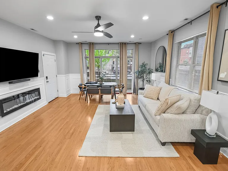 2803 W Warren Blvd #1E — Photo 5