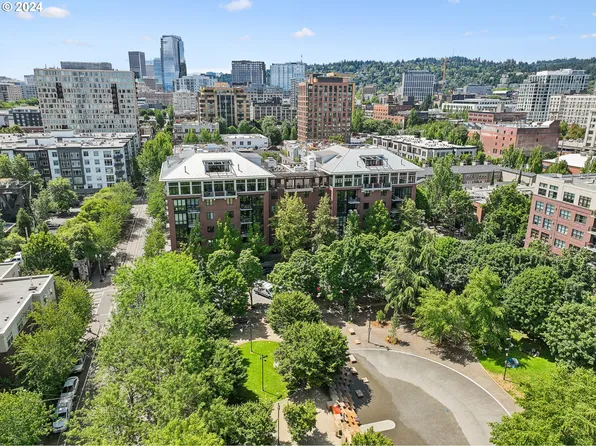 726 NW 11th Ave APT 310, Portland, OR 97209