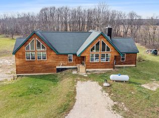 1101 N Gregory Rd, Fowlerville, MI 48836