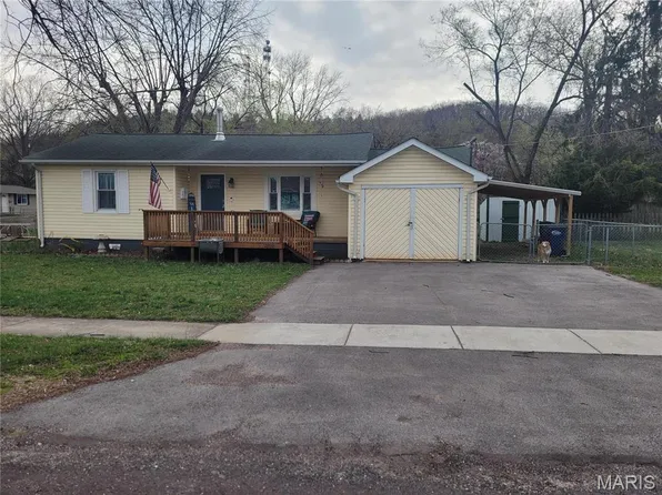 603 N Columbus St, Pacific, MO 63069