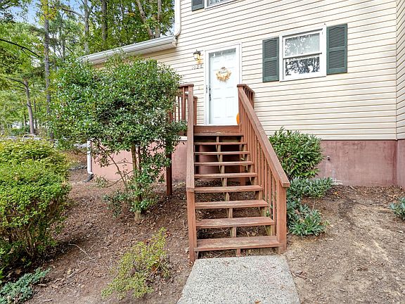 2nd image of 102 Weatherstone Dr Unit E