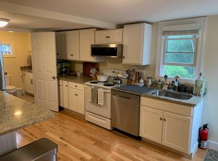 34 Callender Ave, Newport, RI 02840