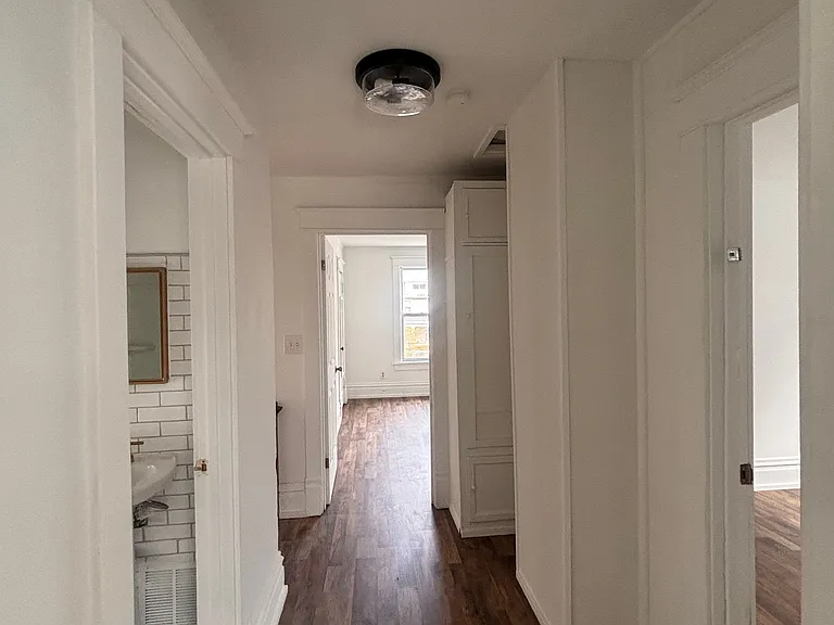 1816 W Bradley Ave — Photo 11