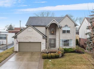 2632 Edsel St, Trenton, MI 48183