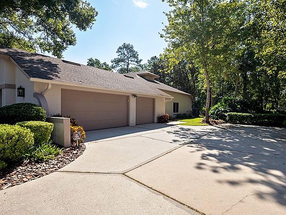 2nd image of 864 Sweetwater Island Cir
