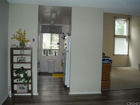 3rd image of 18645 Hatteras St Unit 268
