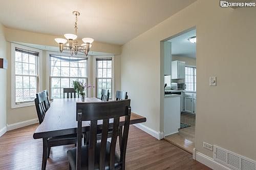 3rd image of 1434 Farrington Ln