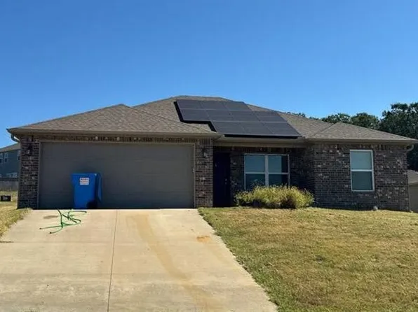 146 Worley St, Huntsville, AR 72740