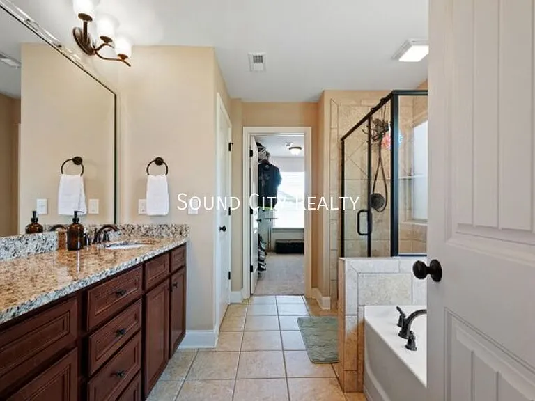 5128 Mountainbrook Cir — Photo 15