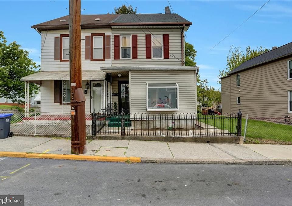 1st image of 256 Lincoln St