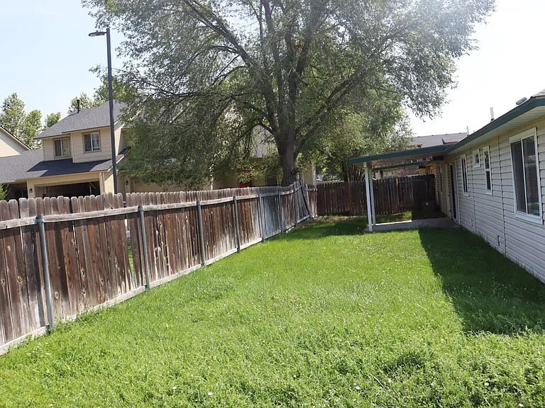9312 W Cory Ln — Photo 11