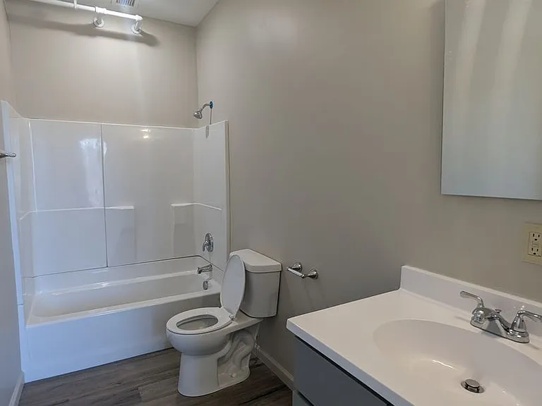 409 High St — Photo 11