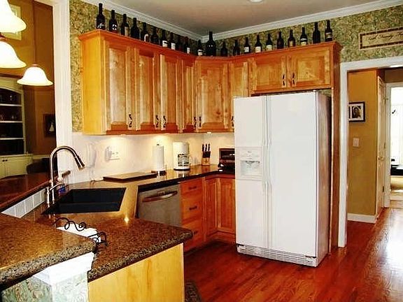4th image of 3268 Millwood Trl SE